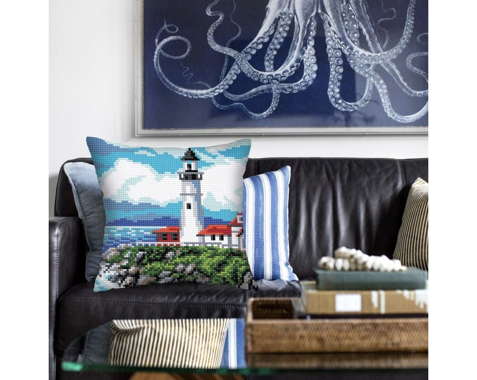 Lighthouse on the shore of the bay, Article: 5 430